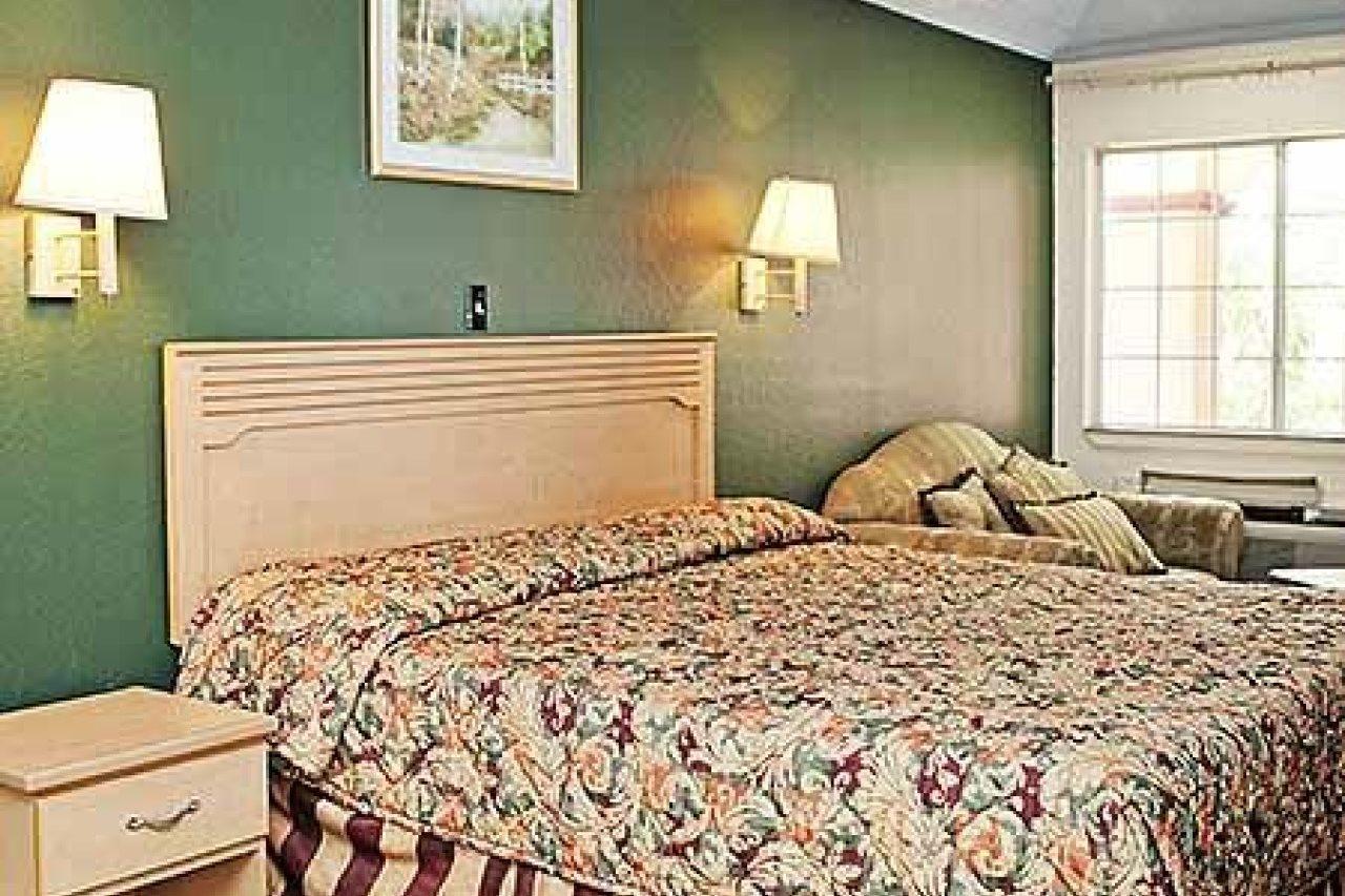 Crystal Inn 249 North Louetta Zewnętrze zdjęcie