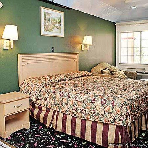 Crystal Inn 249 North Louetta Zewnętrze zdjęcie